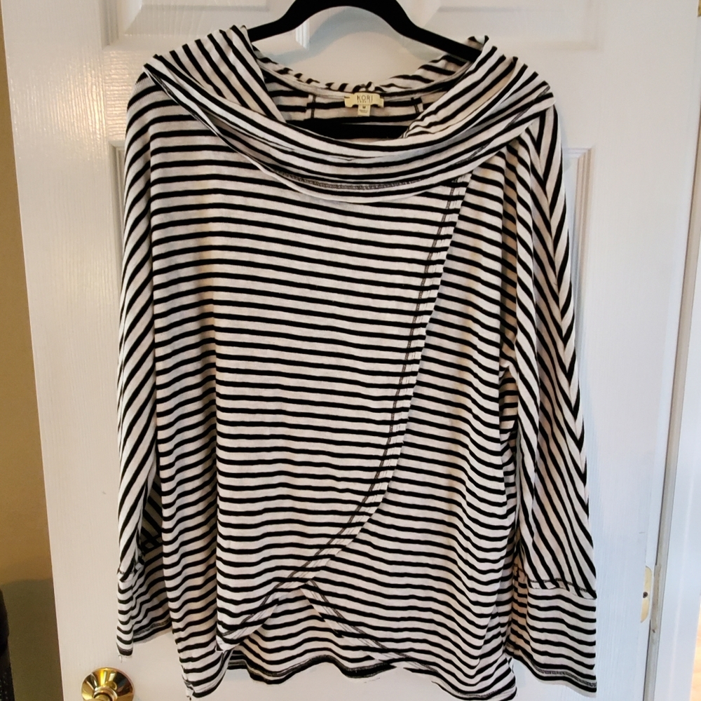 Kori America white & black striped top